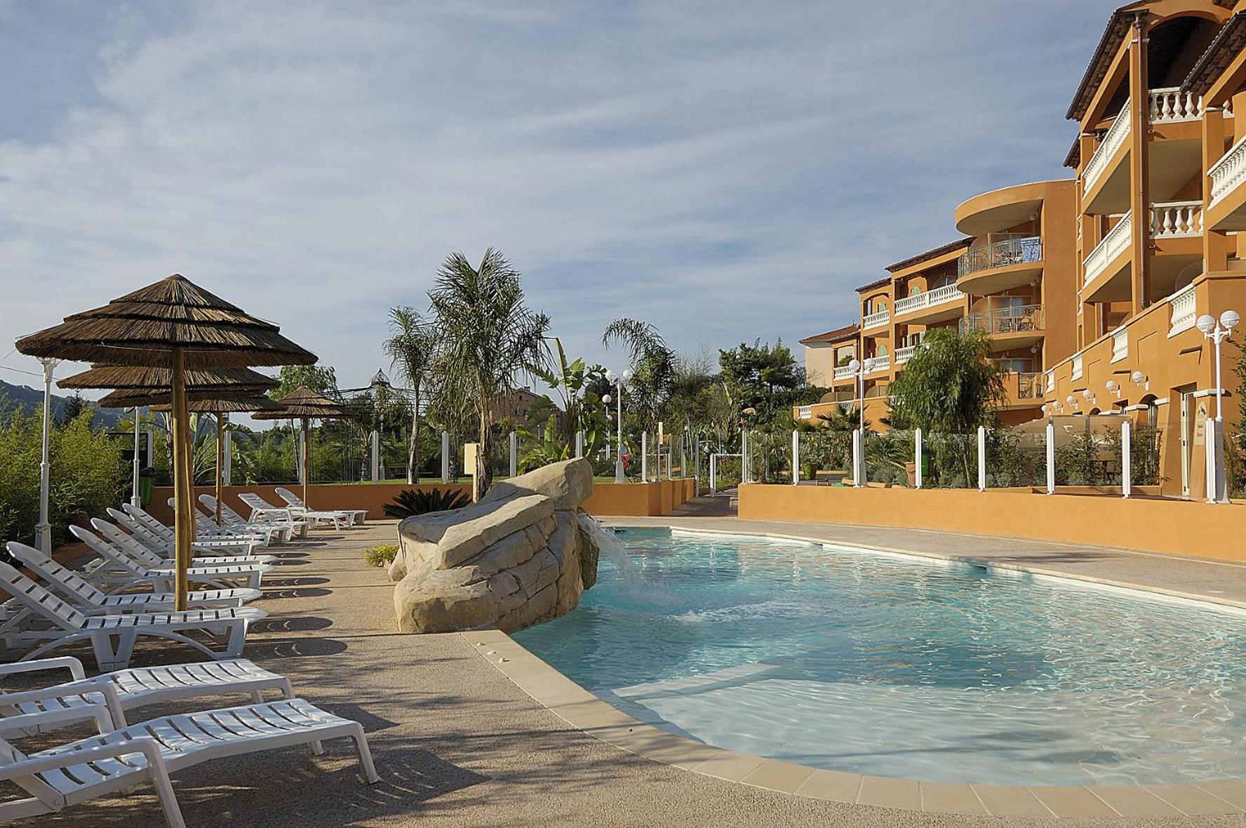 Hotel Lou Castelet Carros Dış mekan fotoğraf