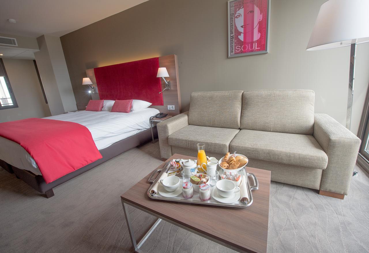 Hotel Lou Castelet Carros Dış mekan fotoğraf