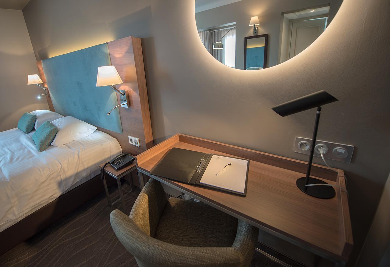 Hotel Lou Castelet Carros Dış mekan fotoğraf