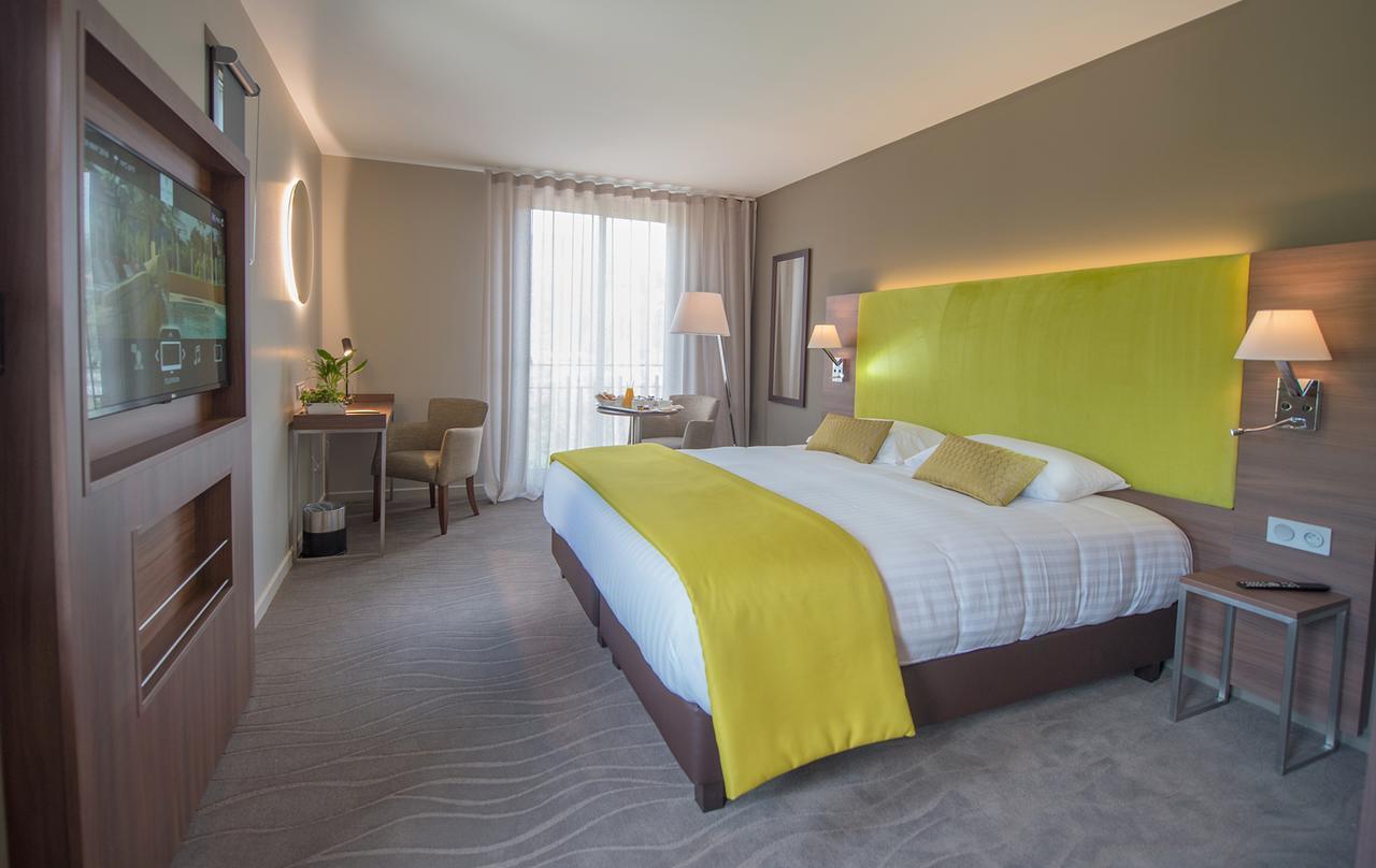 Hotel Lou Castelet Carros Dış mekan fotoğraf