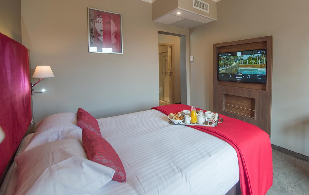Hotel Lou Castelet Carros Dış mekan fotoğraf
